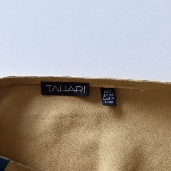 Tahari patchwork suede  A-line skirt, size 4 - Picture 2 of 4